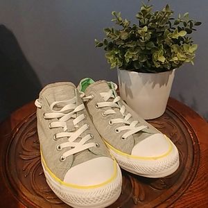 Men's double tongue converse size 7